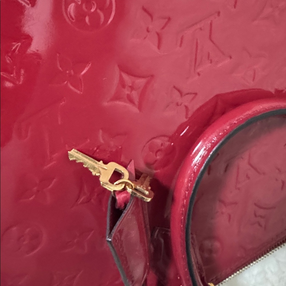 Louis Vuitton Cherry Red Vernis Alma bag purse.like new with certificate - Picture 14 of 17
